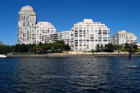 2261 Lake Shore Boulevard W 906 Toronto ON M8V 3X1