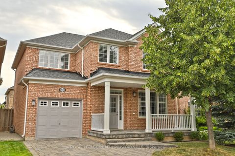 2565 Falkland Crescent Oakville ON L6M 4X9