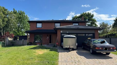 1690 Saltdene Terrace Mississauga ON L4W 2E4