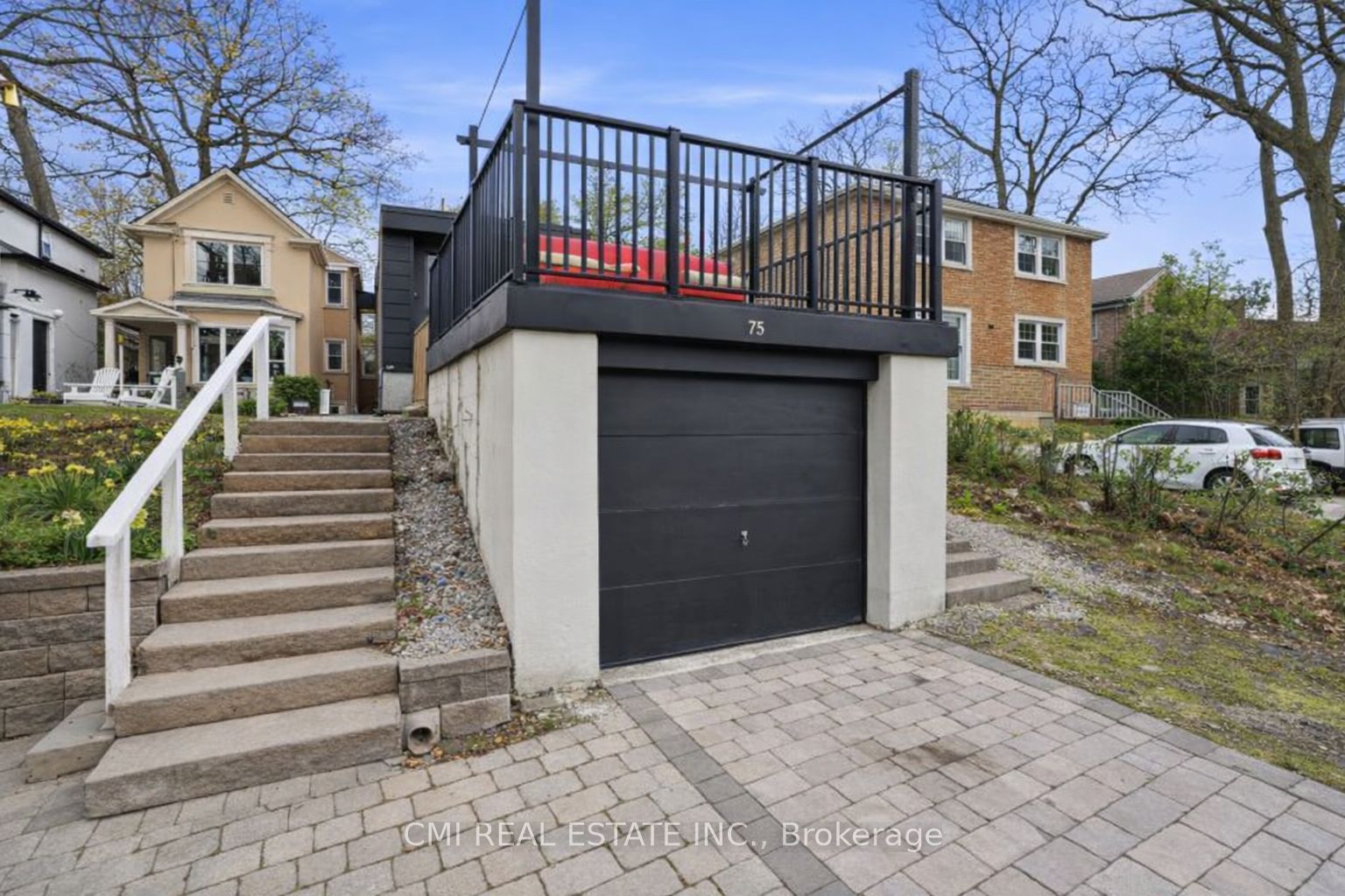 75 Kenilworth Avenue