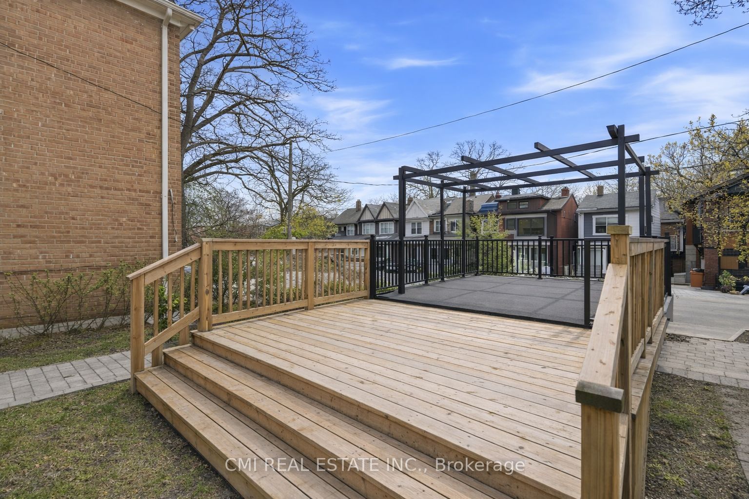 75 Kenilworth Avenue