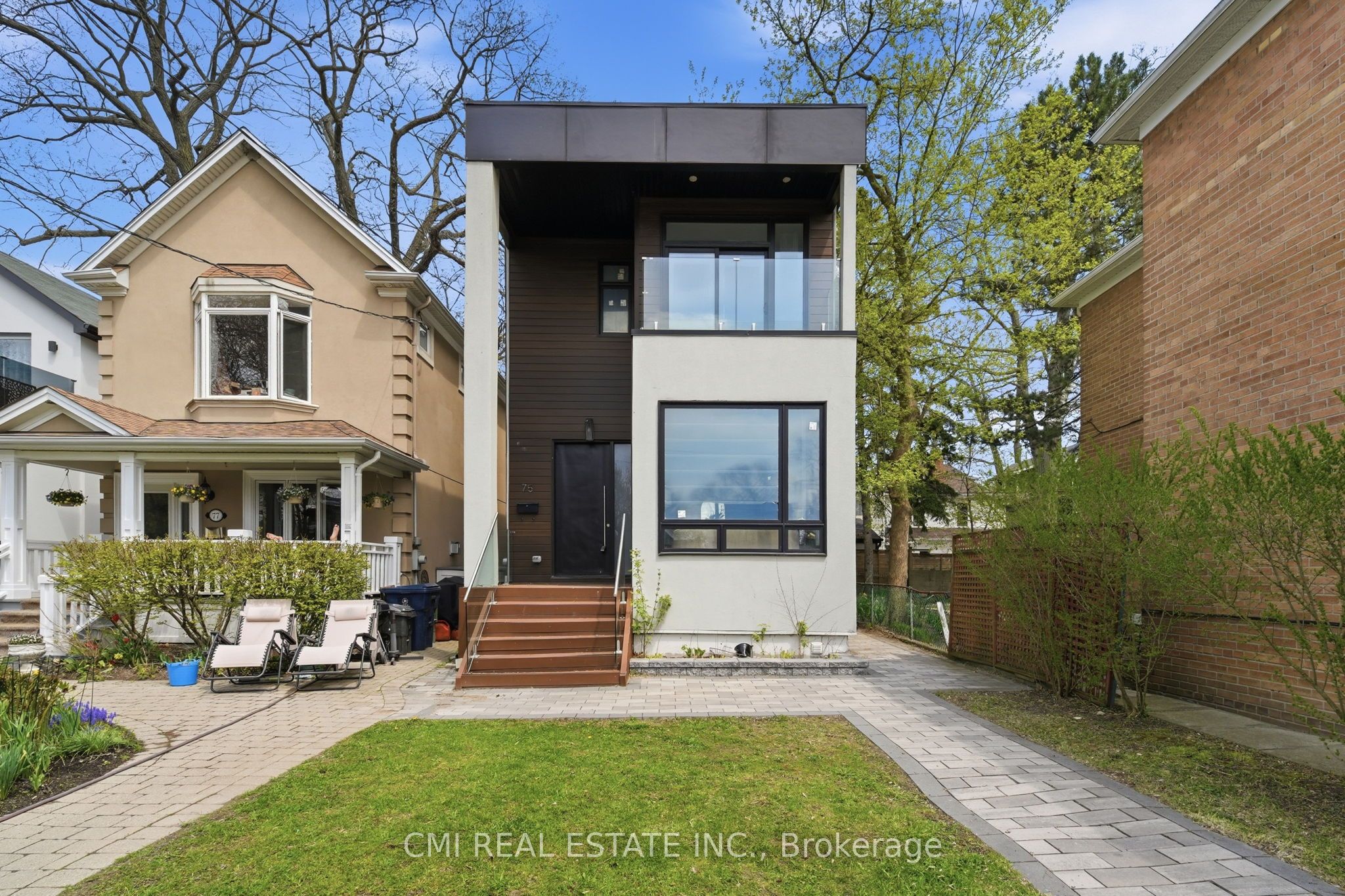75 Kenilworth Avenue