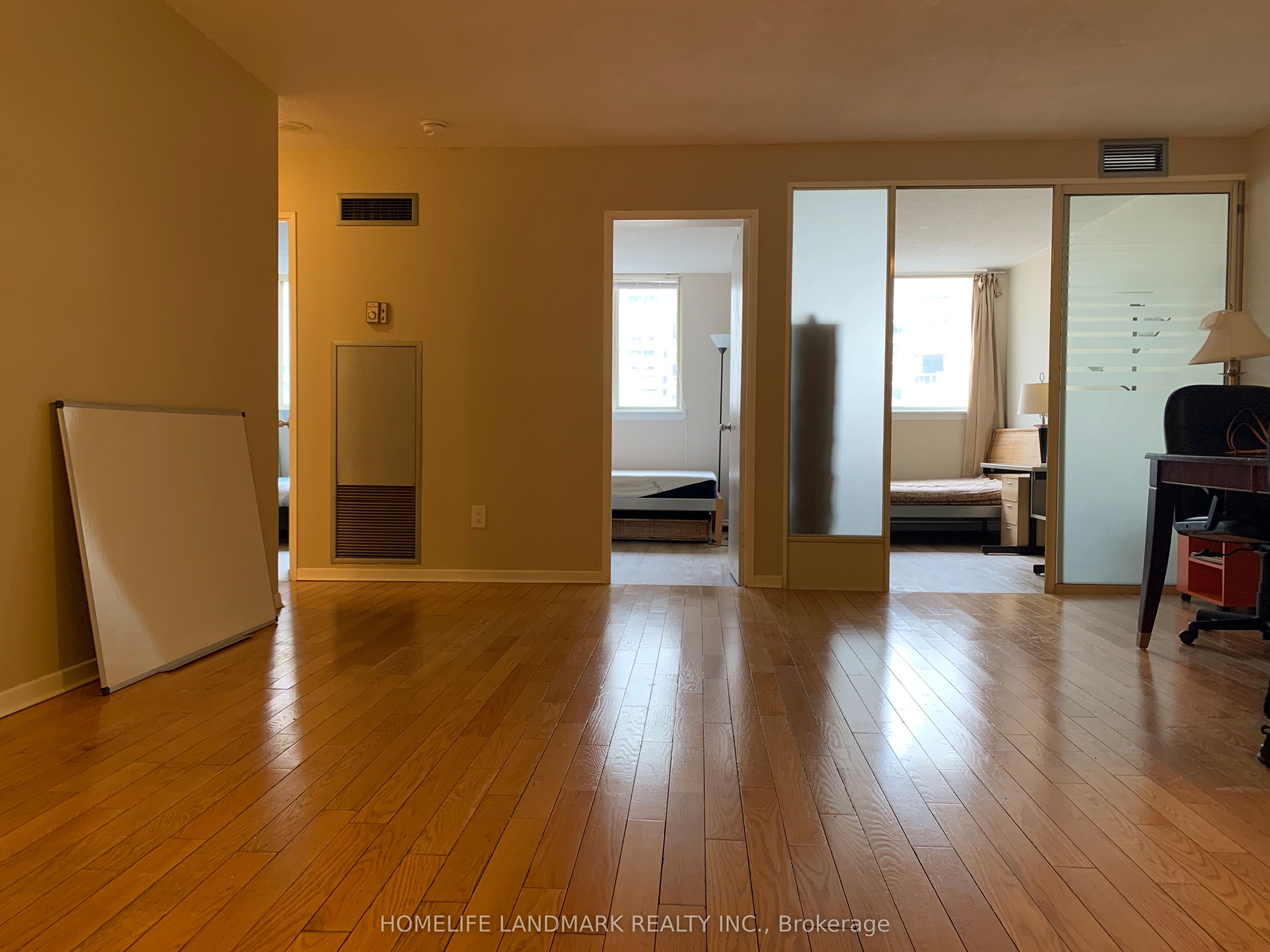1055 Bay Street 1401