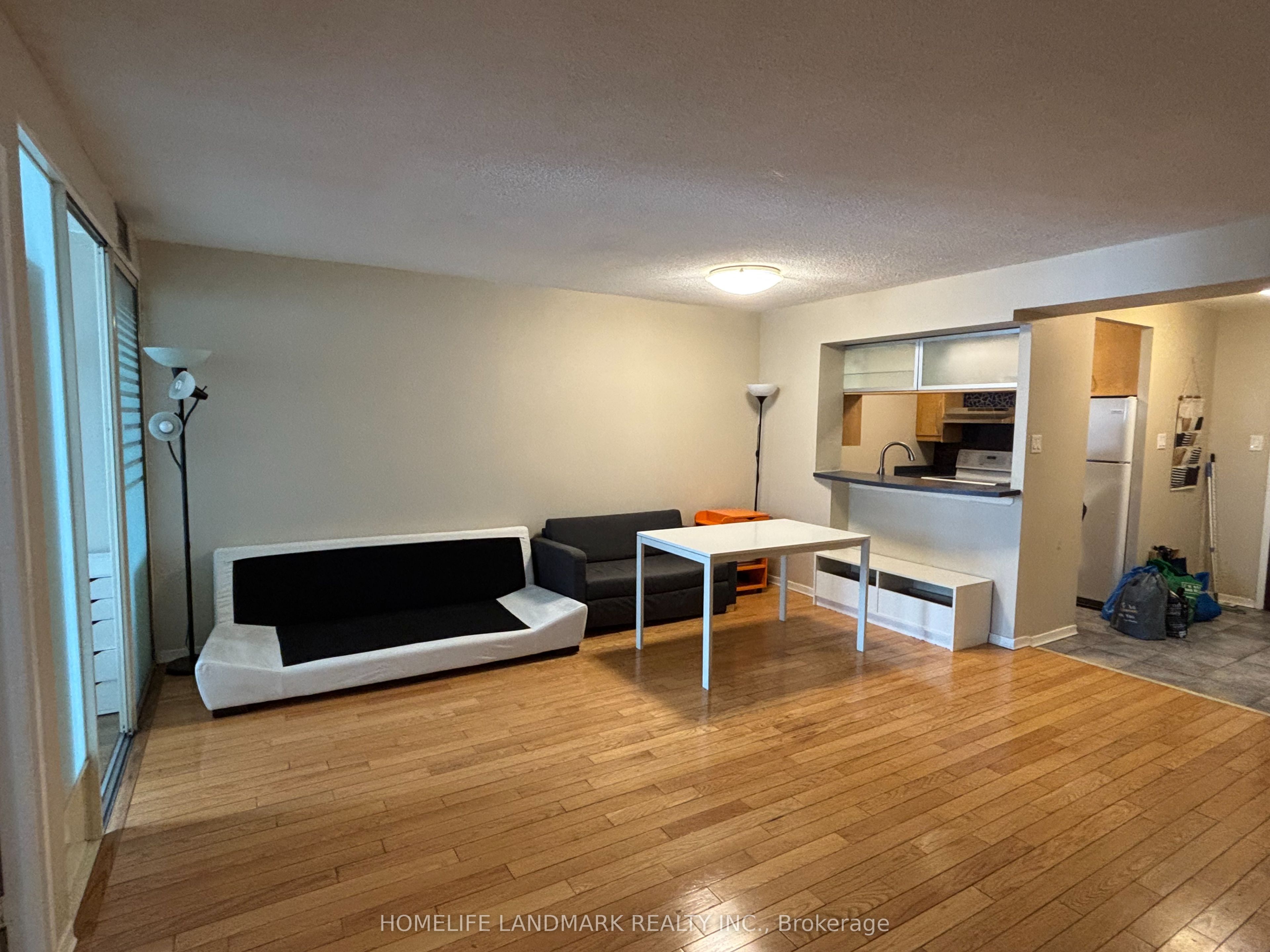 1055 Bay Street 1401