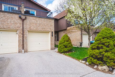 2301 Cavendish Drive 137 Burlington ON L7P 3M3