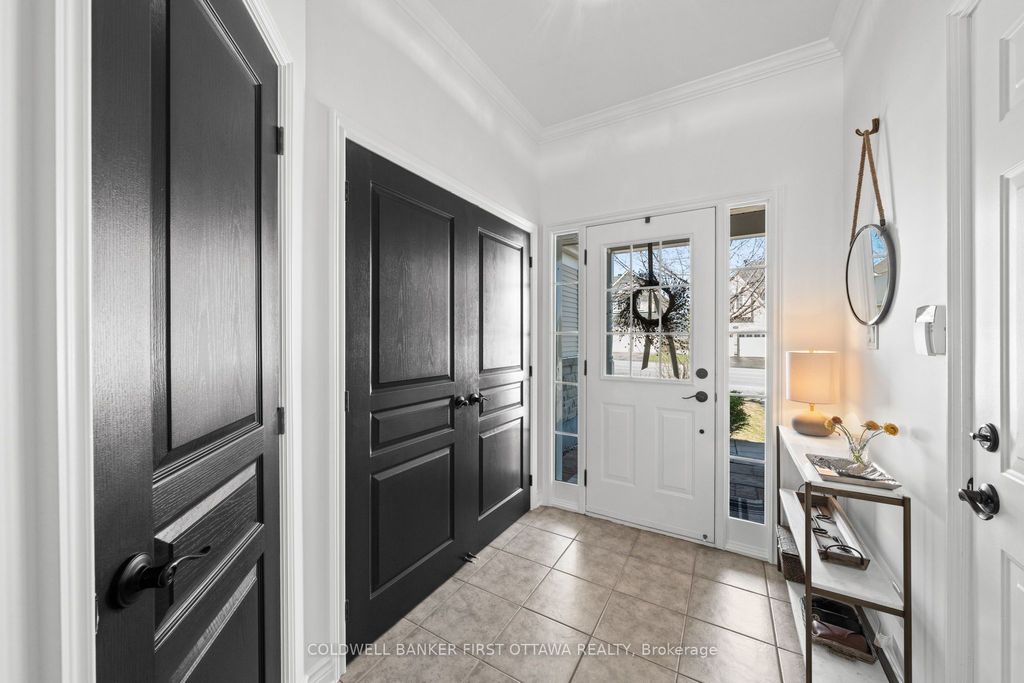 Photo of 199 Golflinks Drive, Barrhaven, ON K2J 5M8 (MLS # X13032846)