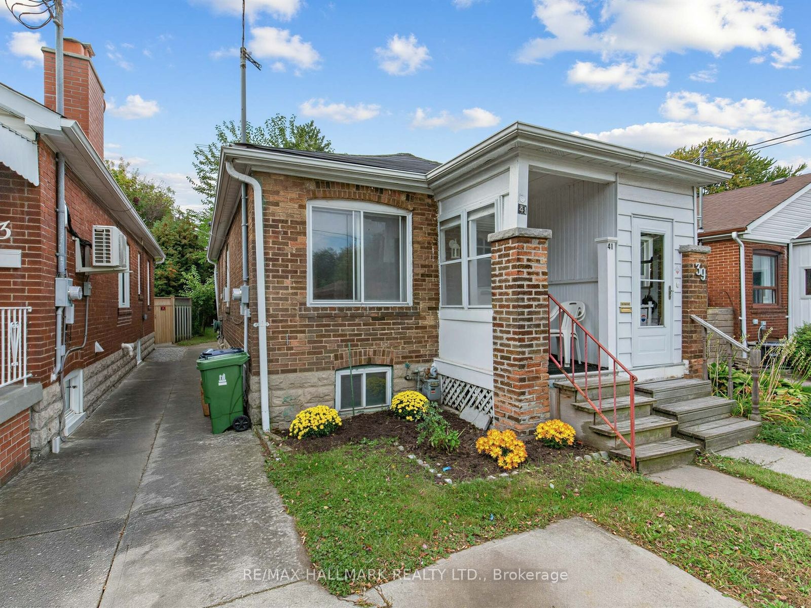 41 Gowan Avenue
