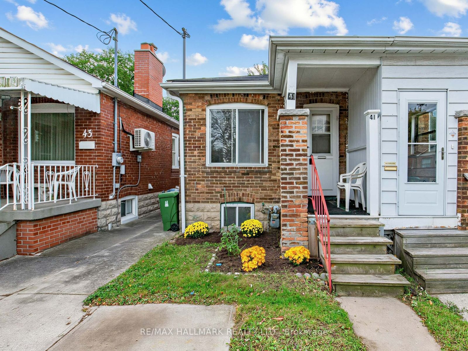 41 Gowan Avenue