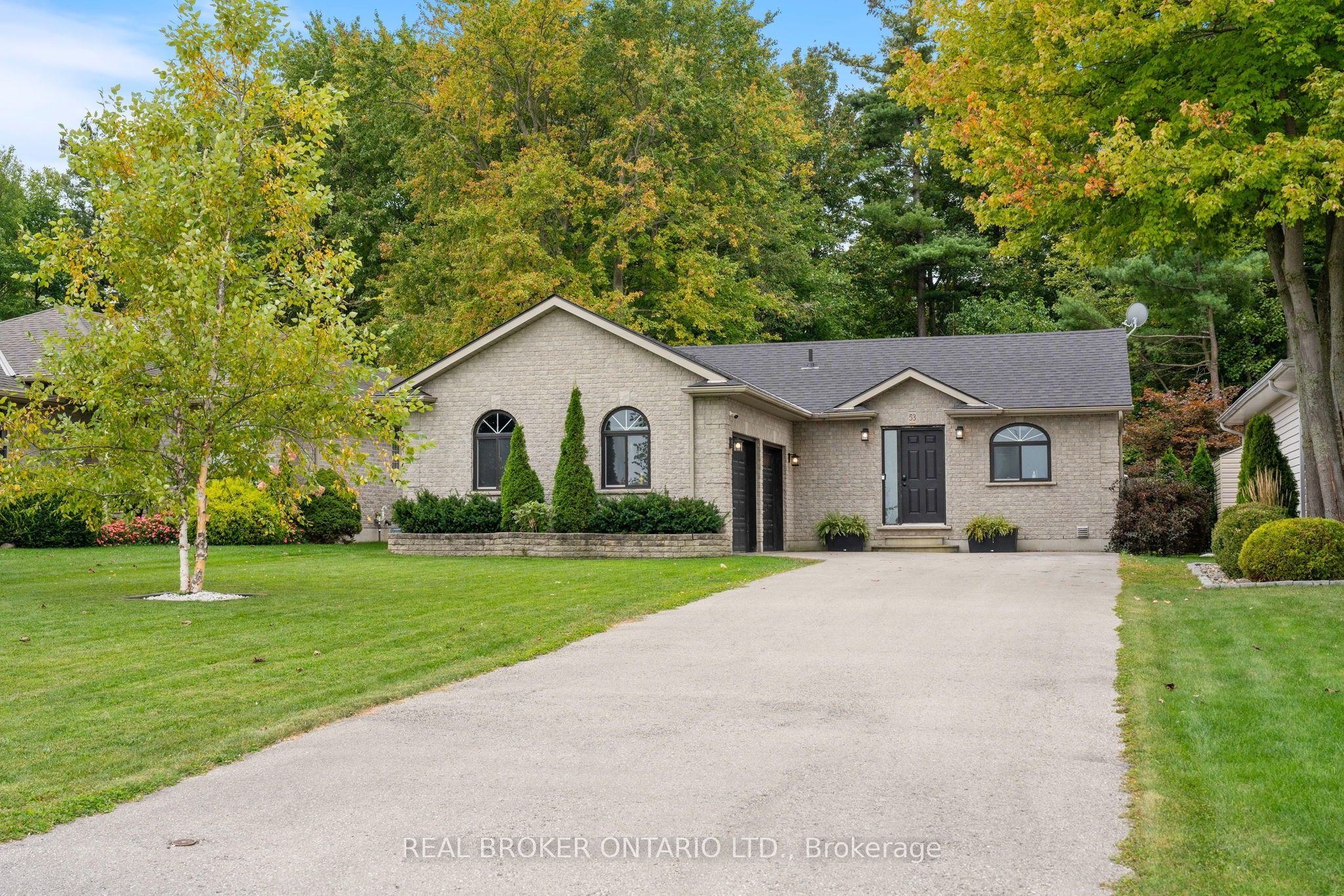 53 Hawtrey Road N