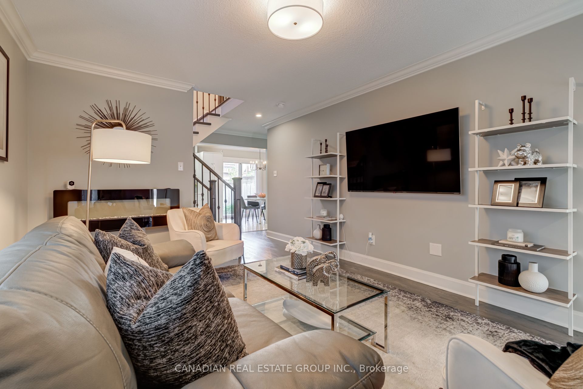 1148 Charlton Way