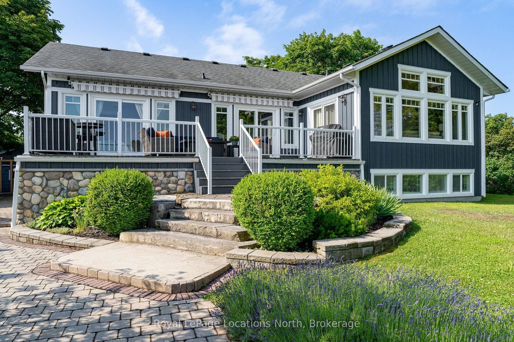 Photo of 17 Cherry Street, Collingwood, ON L9Y 0X2 (MLS # S13513284)
