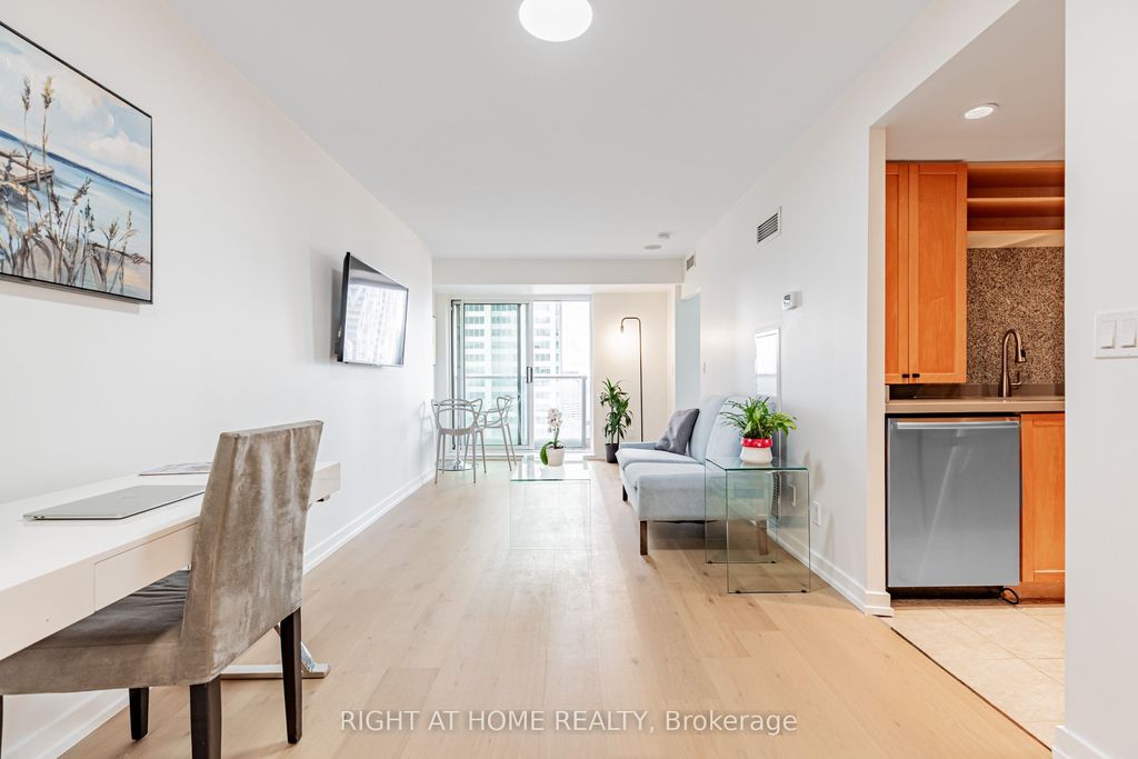 Photo of 8 Park Road #3116, Toronto, ON M4W 3S5 (MLS # C12482933)