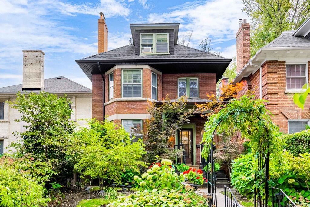 Photo of 38 Foxbar Road, Toronto, ON M4V 2G6 (MLS # C12704524)