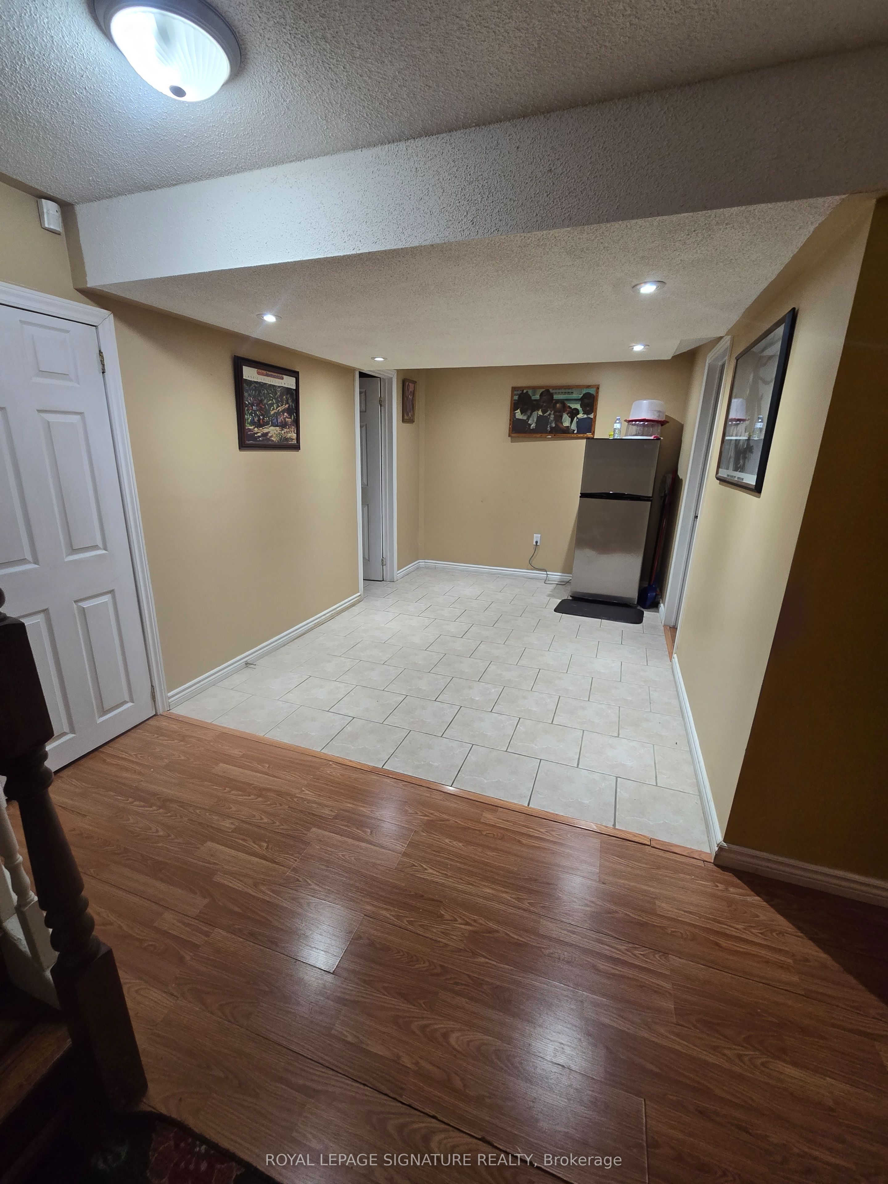 19 Red Plant Crescent Basement (Private 1 Bath)
