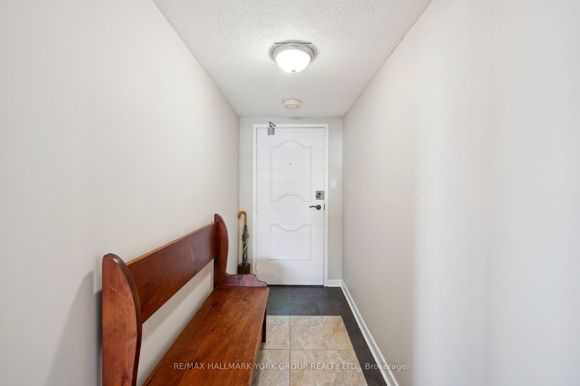 50 Inverlochy Boulevard 810