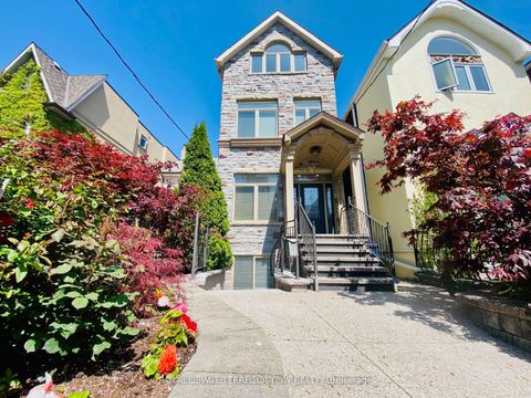 329 Lippincott Street Toronto ON M5S 2P6