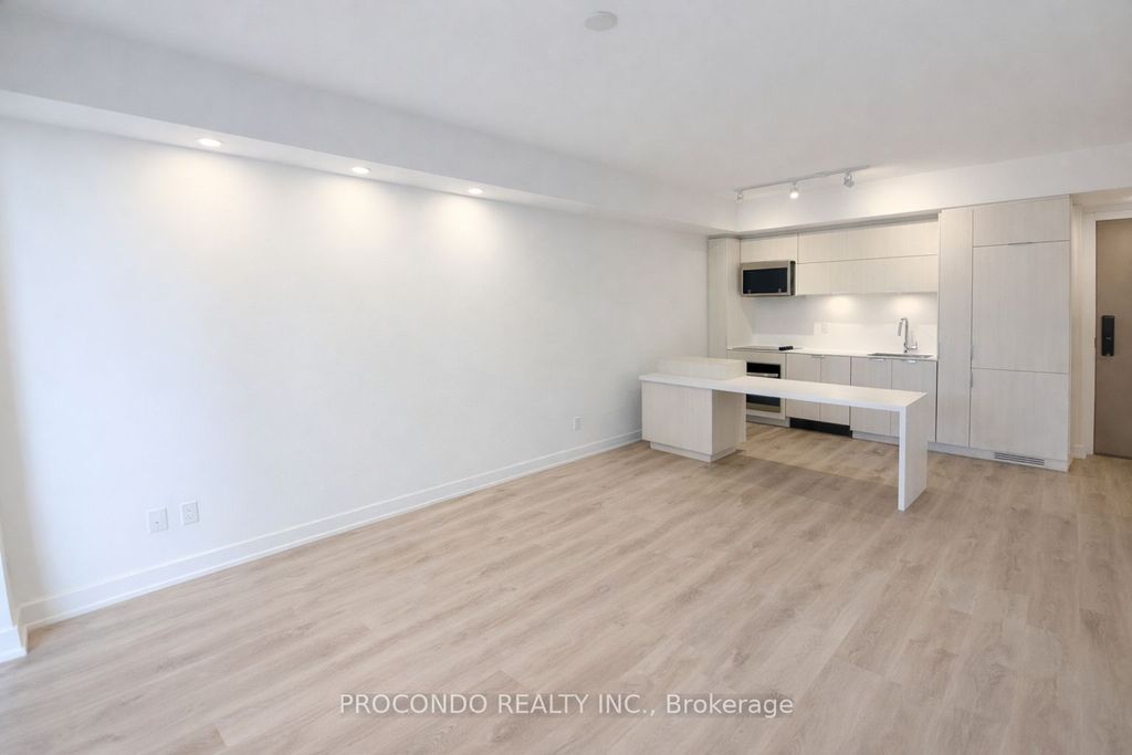 Photo of 370 Martha Street #509, Burlington, ON L7R 0G9 (MLS # W12723260)
