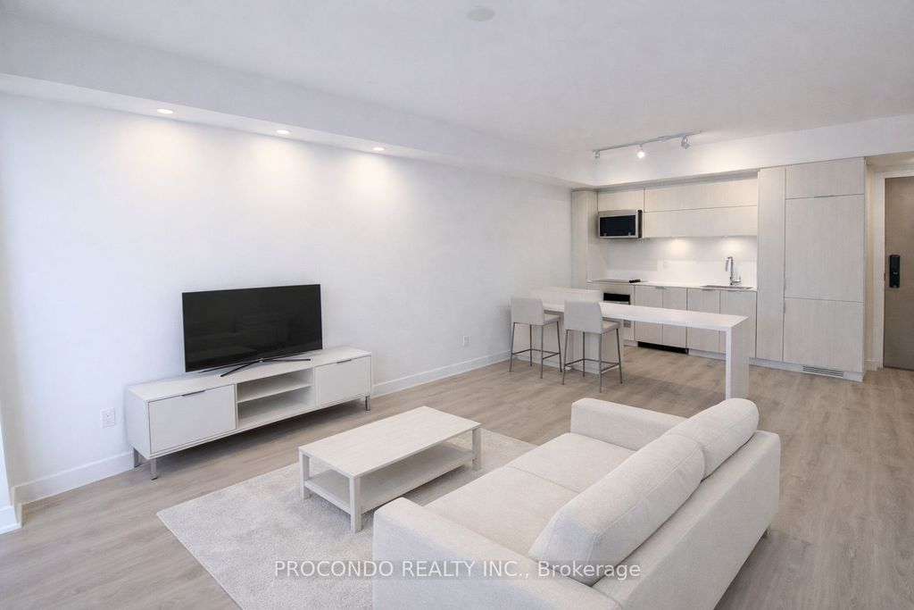 Photo of 370 Martha Street #509, Burlington, ON L7R 0G9 (MLS # W12723260)