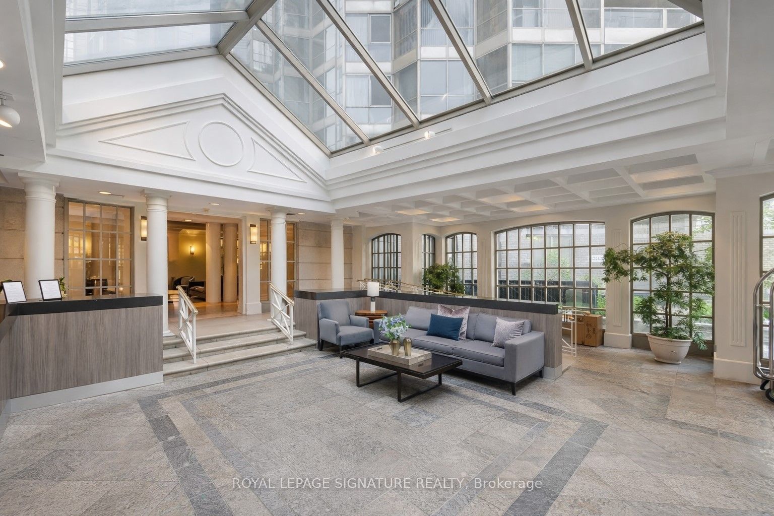 55 Kingsbridge Garden Circle 1201