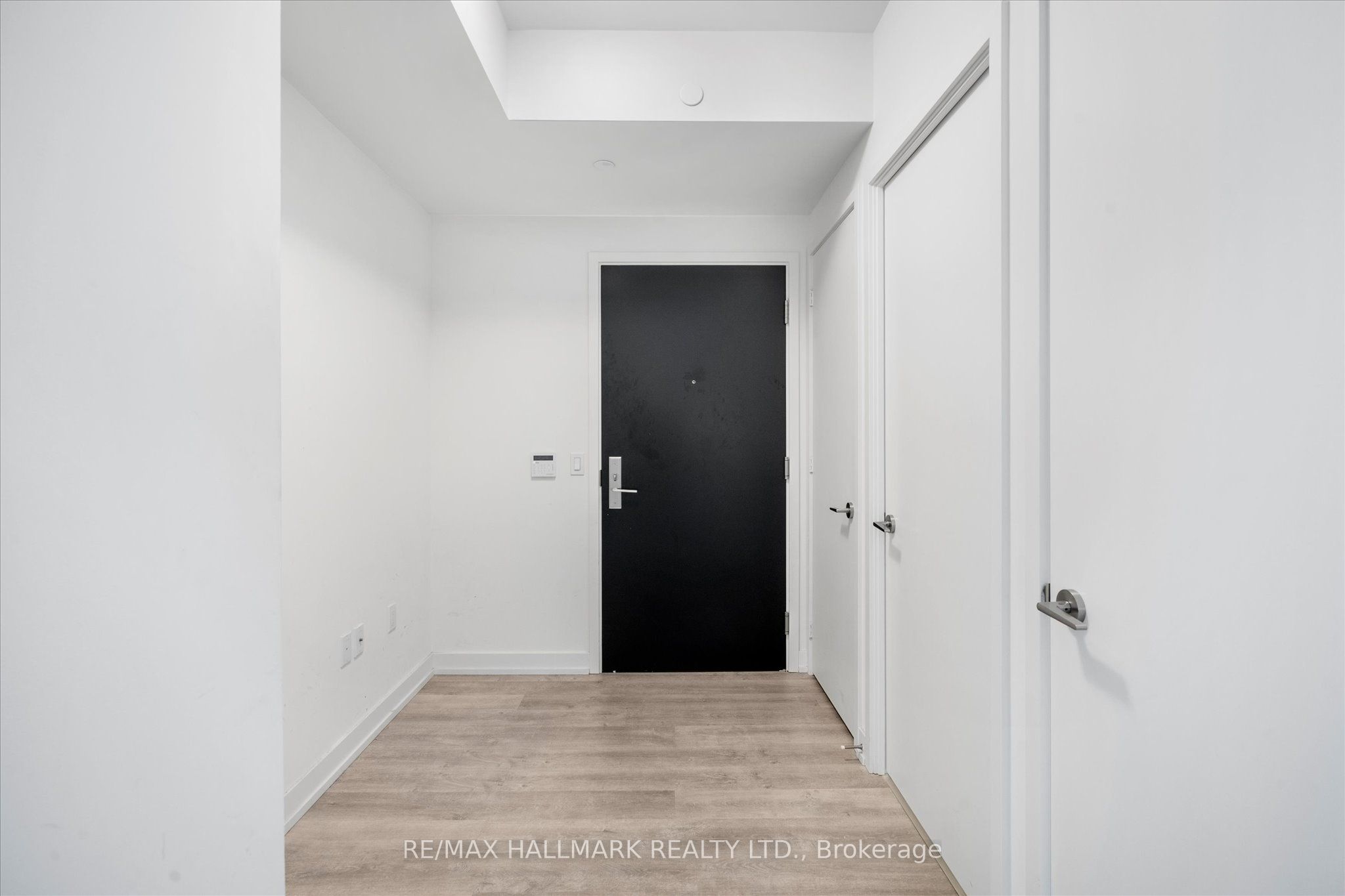 158 Front Street E 413