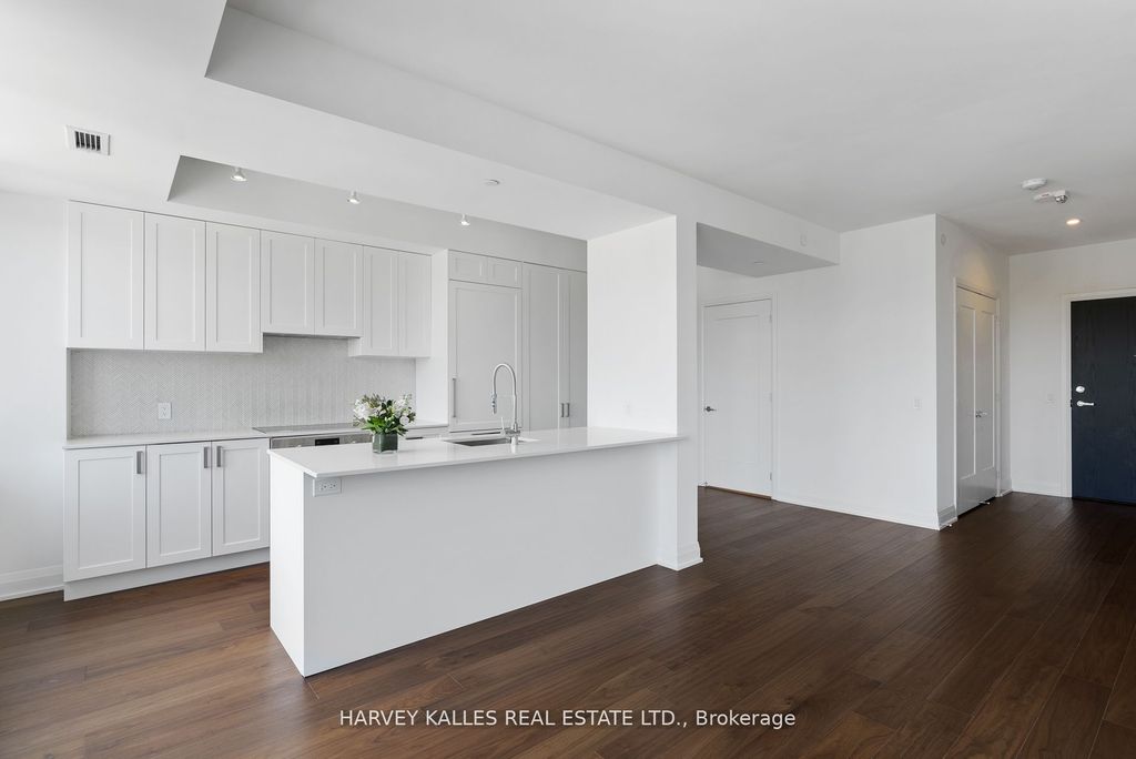 Photo of 293 The Kingsway N/A #519, Toronto, ON M9A 3C8 (MLS # W11932780)