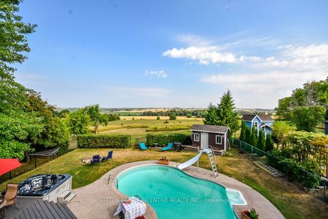 Photo of 32 Church Street, Innisfil, ON L0L 1L0 (MLS # N12480401)