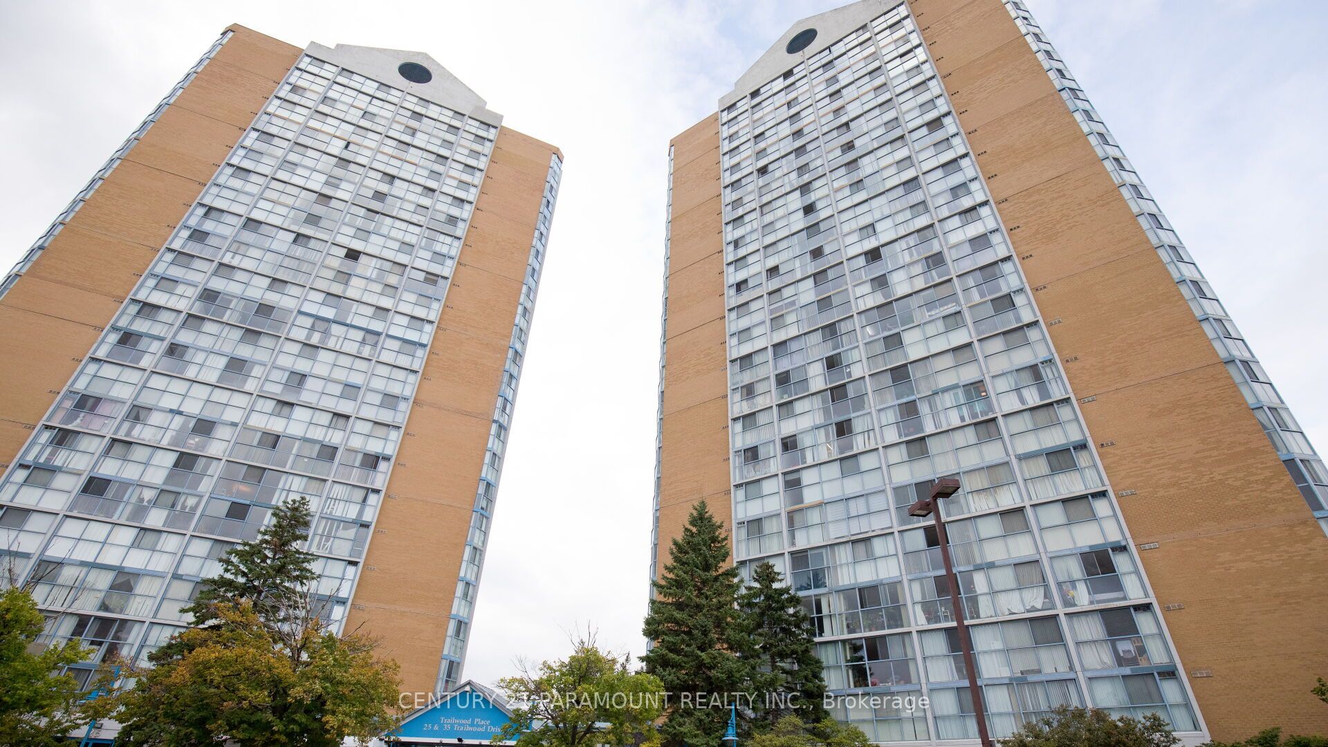 35 Trailwood Drive SW 1116
