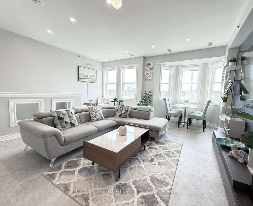 Photo of 760 Lawrence Avenue W #15, Toronto, ON M6A 3E7 (MLS # W12415306)
