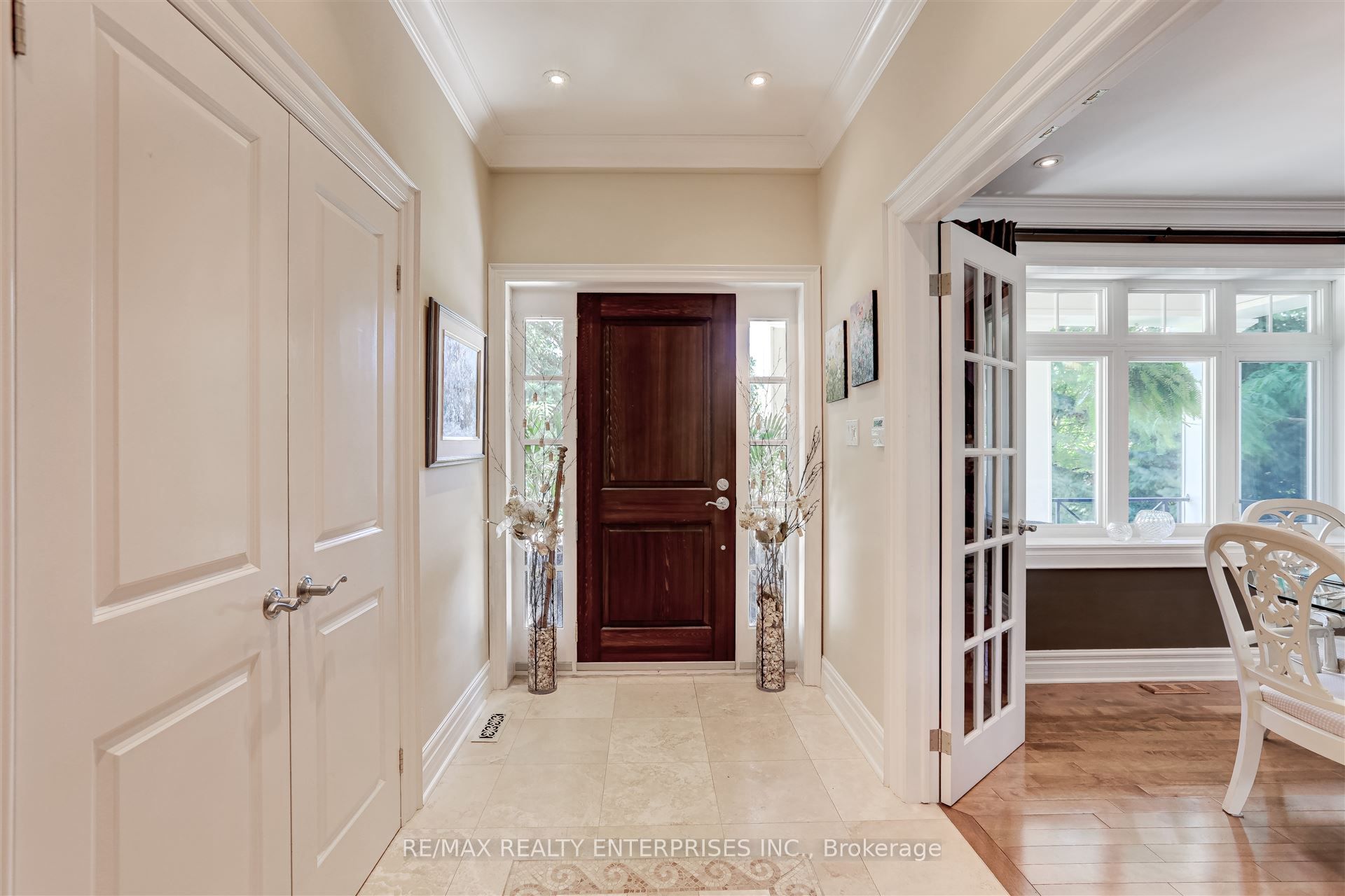 1522 Glenhill Crescent