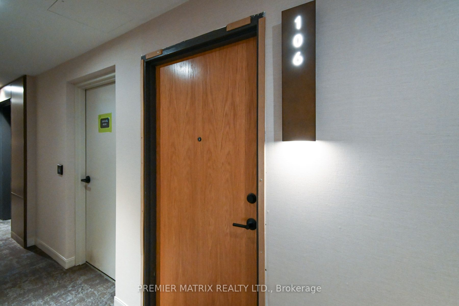 8 Beverley Glen Boulevard 106