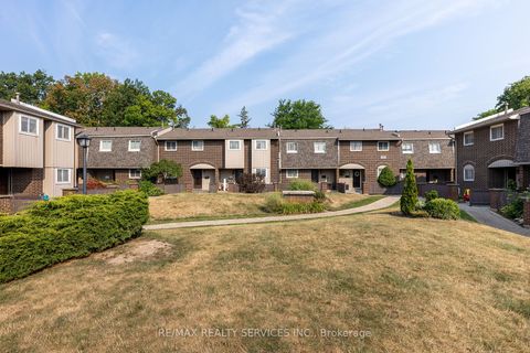 1306 Guelph Line Unit 3 Burlington ON L7P 2S9