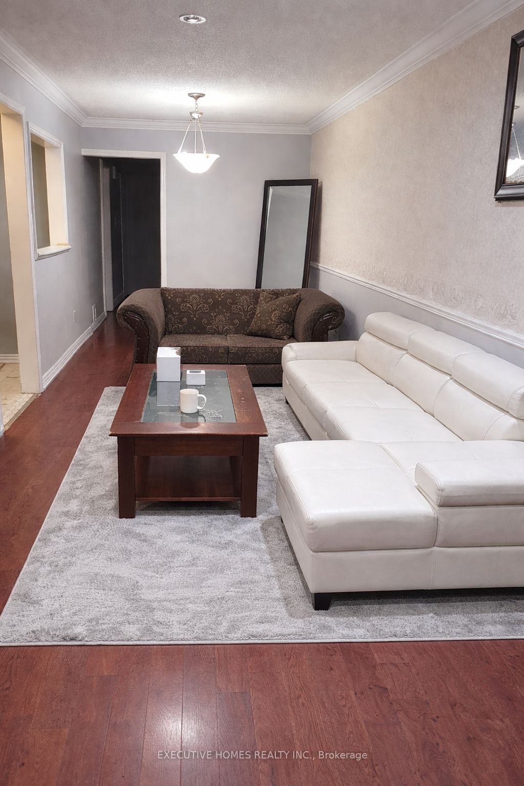 6 Manderley Pl Place