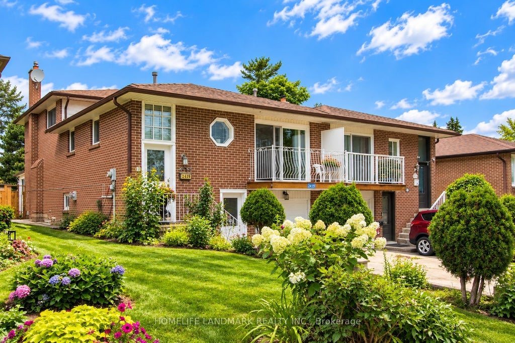 Photo of 2419 Cashmere Avenue, Mississauga, ON L5B 2M7 (MLS # W13748060)