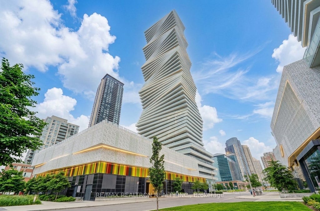 Photo of 3900 Confederation Parkway #1411, Mississauga, ON L5B 0M3 (MLS # W14113756)