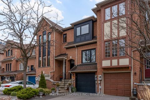 105 Harbourview Crescent Toronto ON M8V 4A9