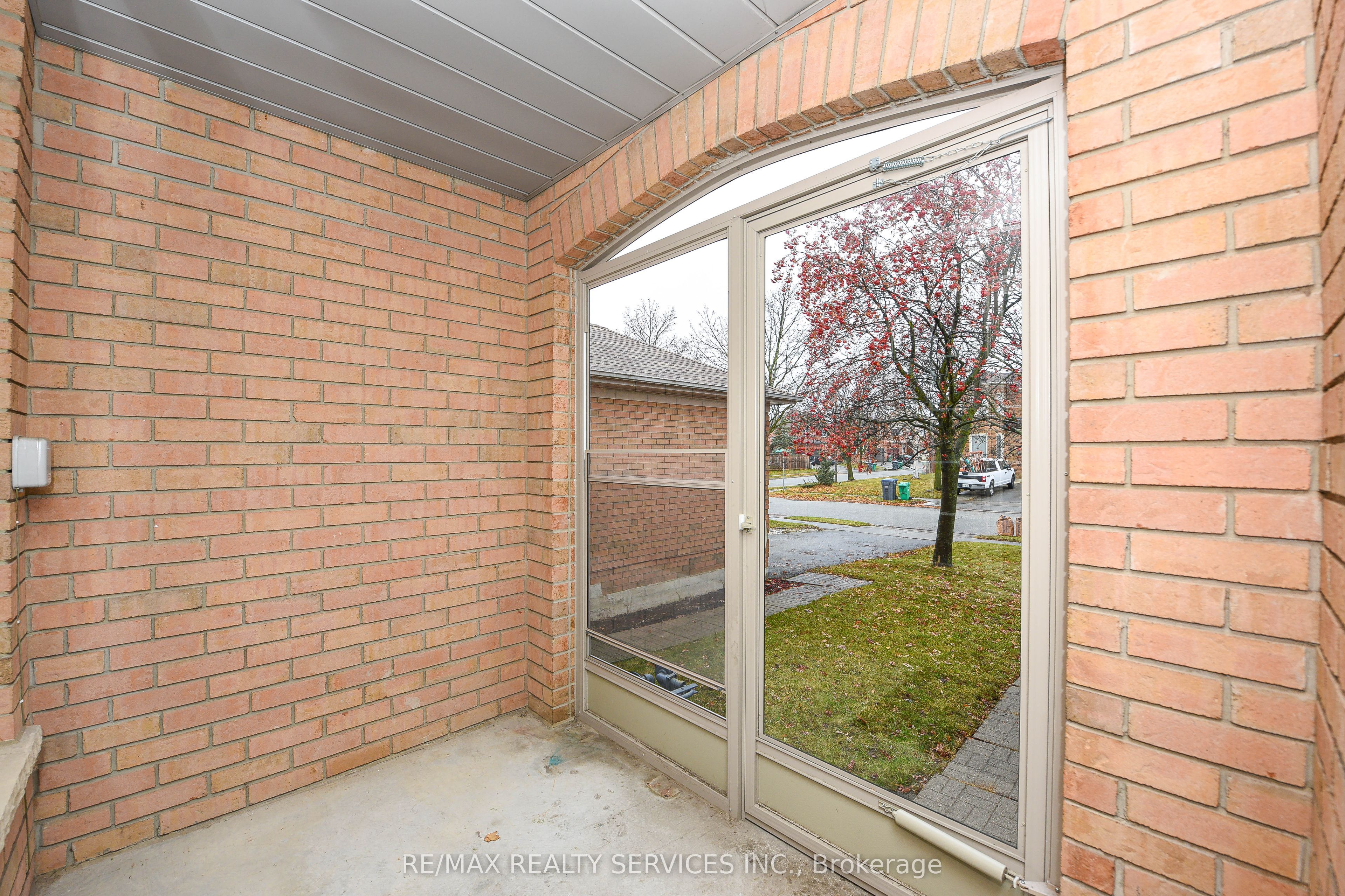 15 Shady Pine Circle