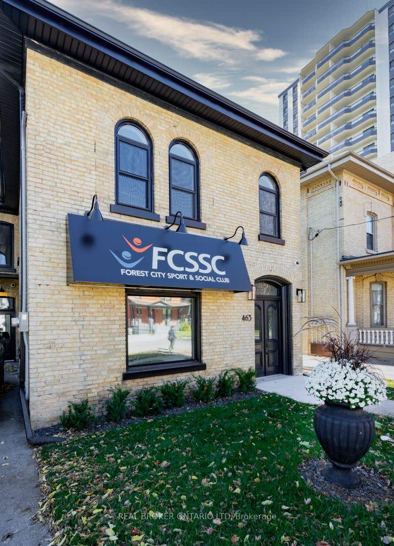 Photo of 463 King Street, London East, ON N6B 1S8 (MLS # X13453650)