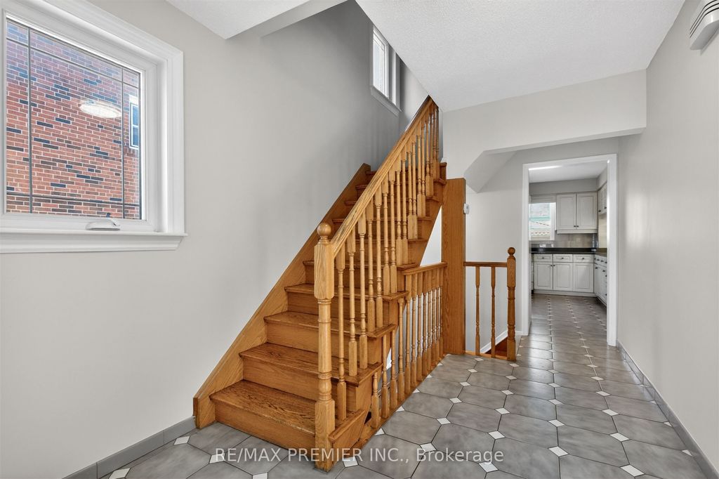 Photo of 154a William Street, Toronto, ON M9N 2H1 (MLS # W12799494)