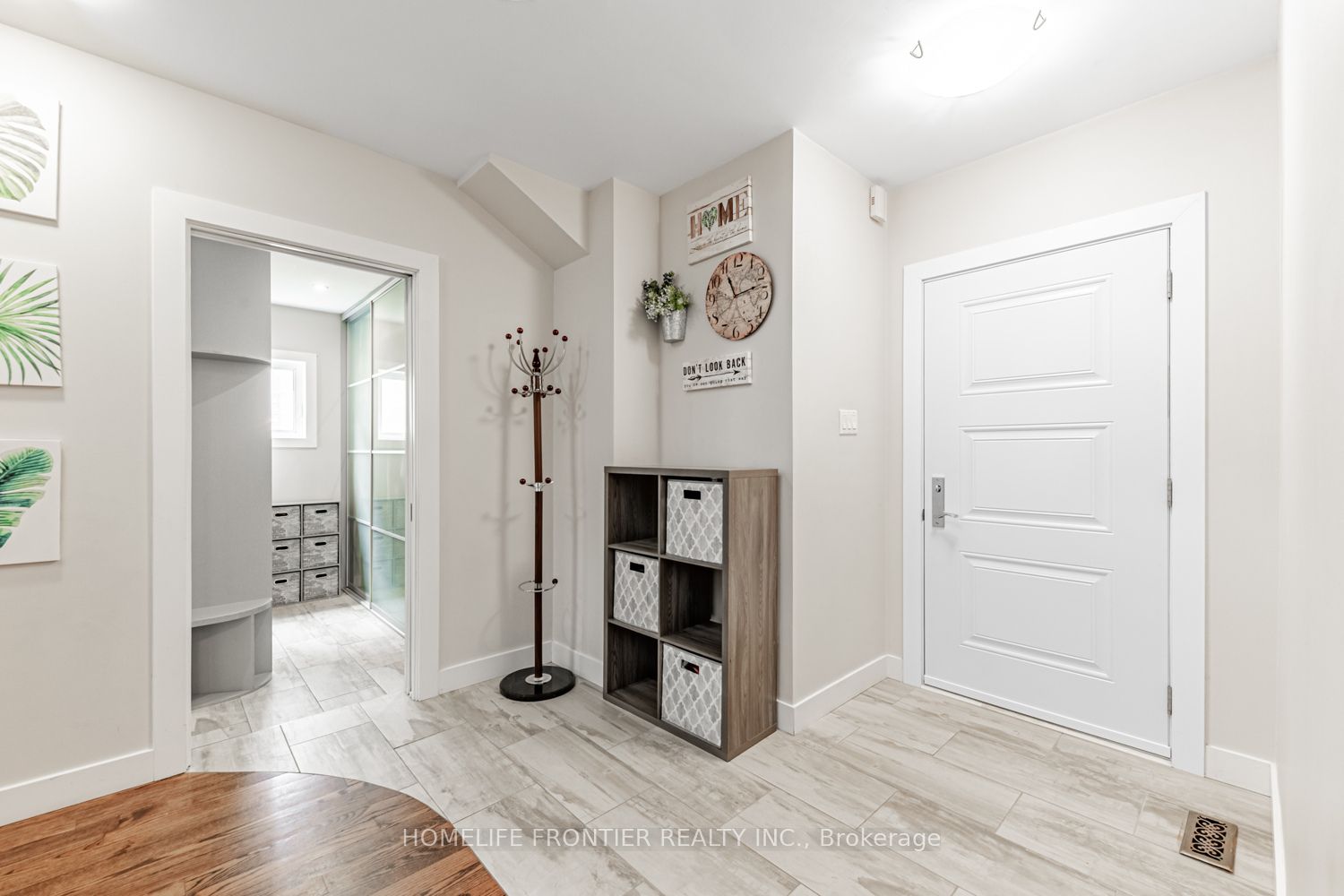 46 Thornbrook Court