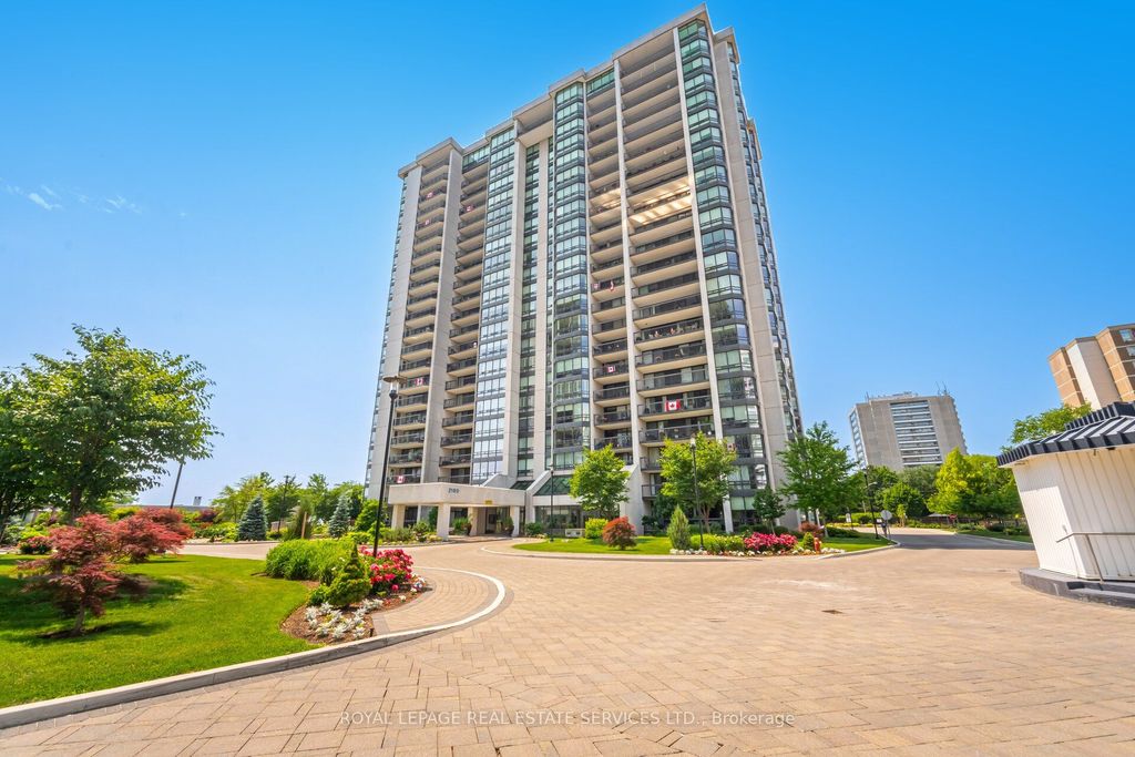 Photo of 2180 Marine Drive #306, Oakville, ON L6L 5V2 (MLS # W12753520)