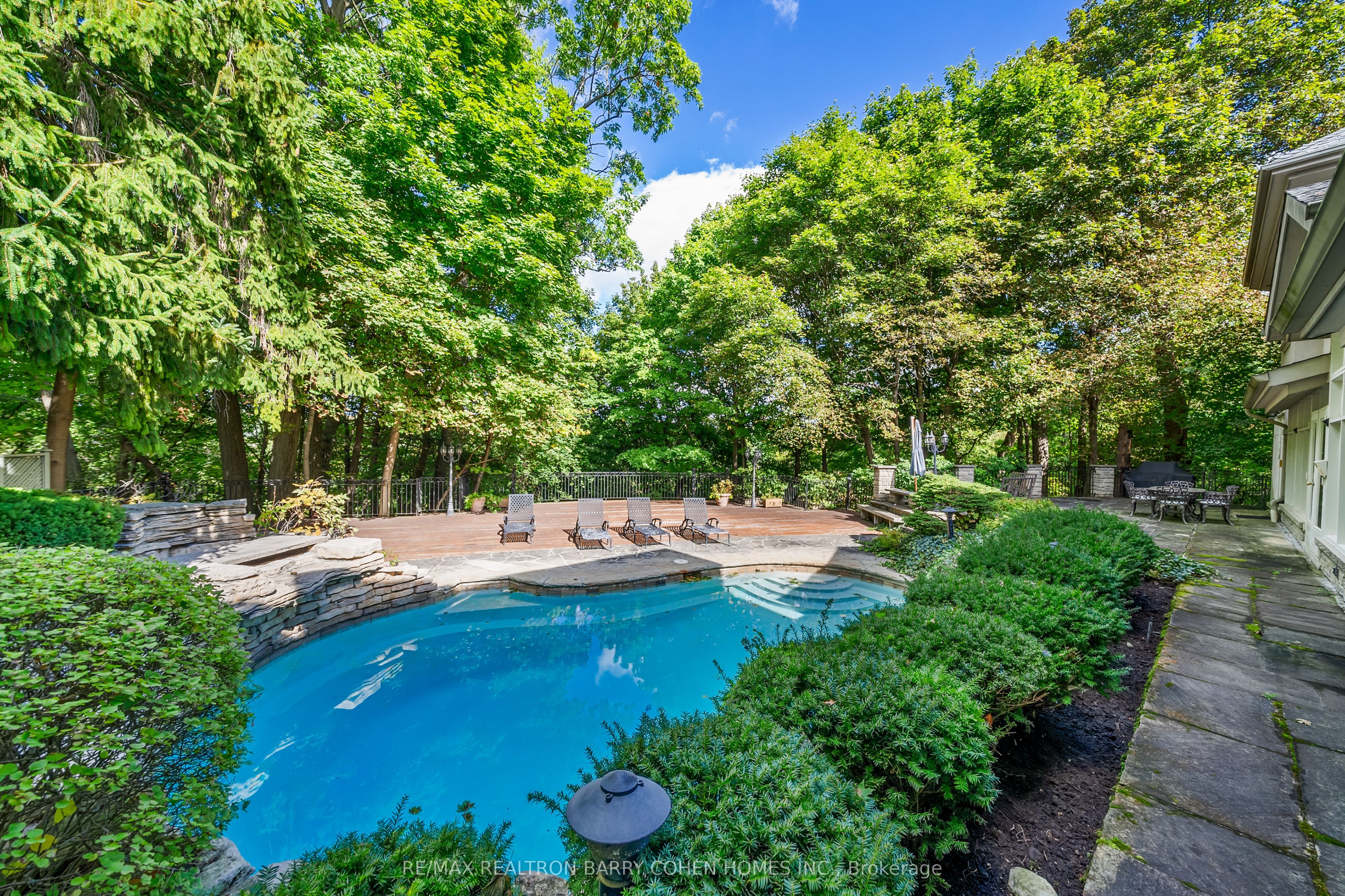340 Riverview Drive