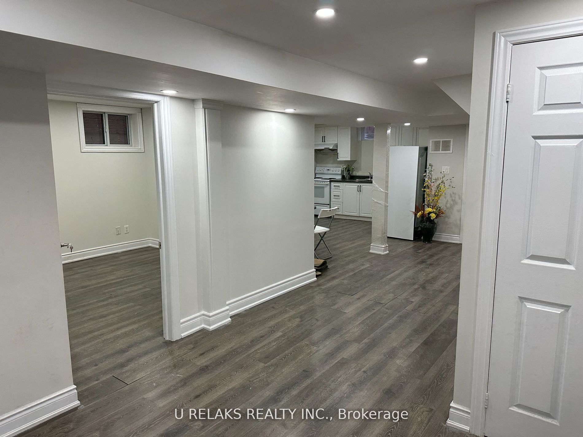 640 Farwell Crescent Basement