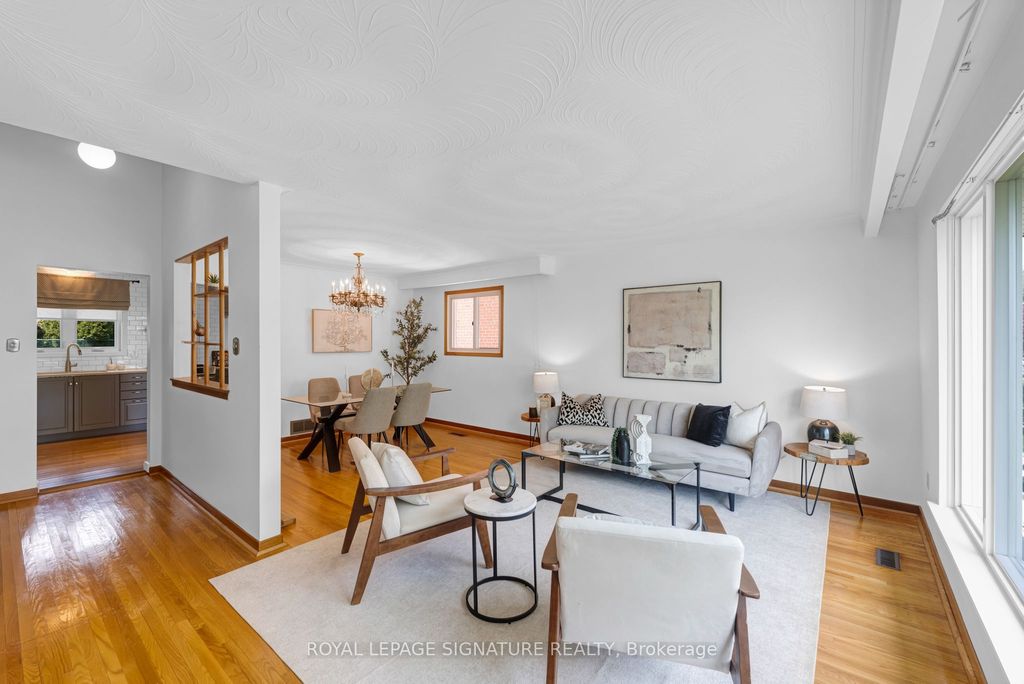 Photo of 6 Munford Crescent, Toronto, ON M4B 1C1 (MLS # E13149766)
