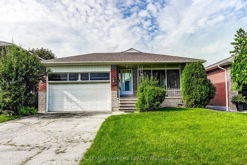 Photo of 100 Summitcrest Drive, Toronto, ON M9P 1H8 (MLS # W14010152)