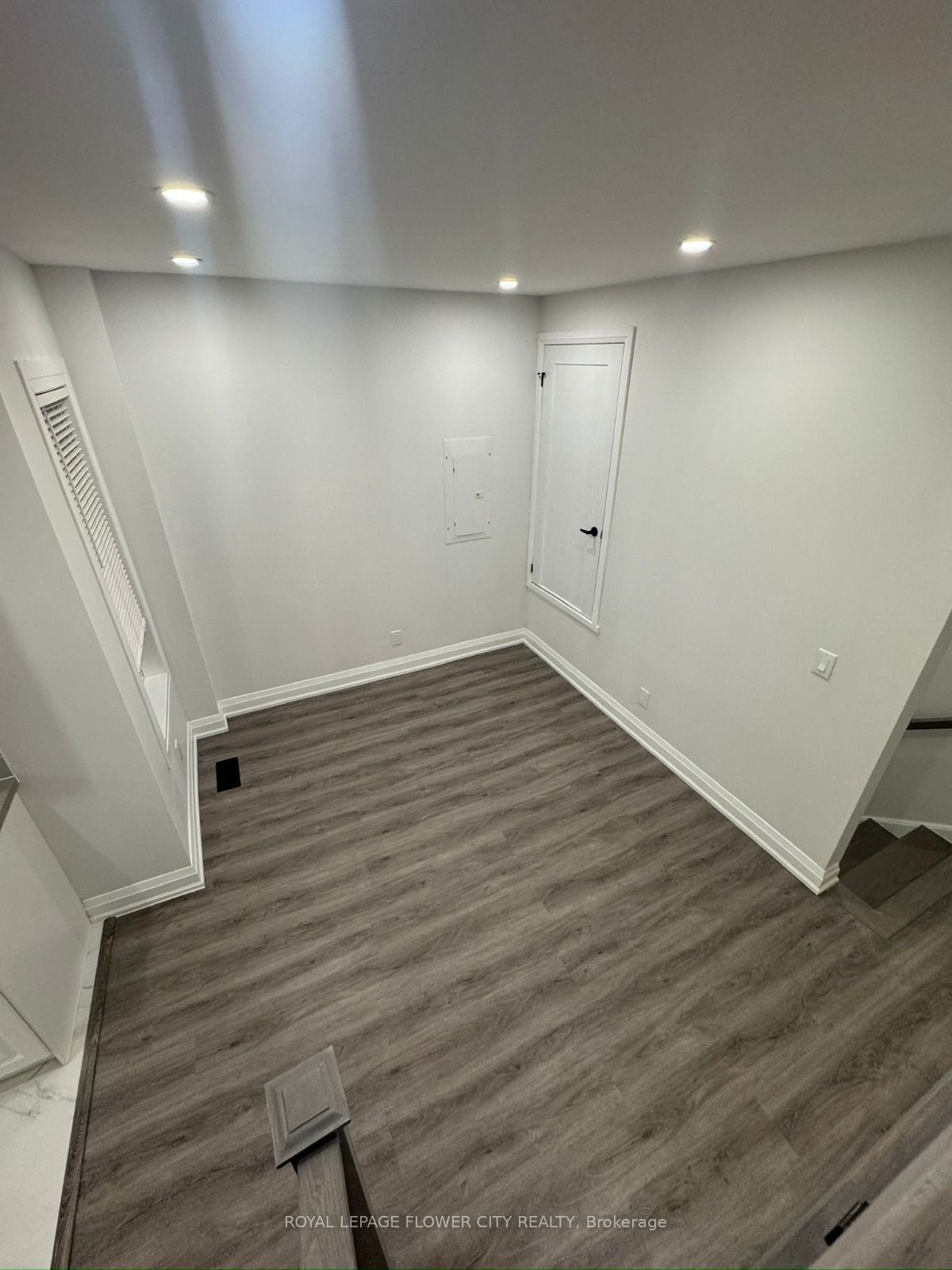 414 Perth Avenue #Upper