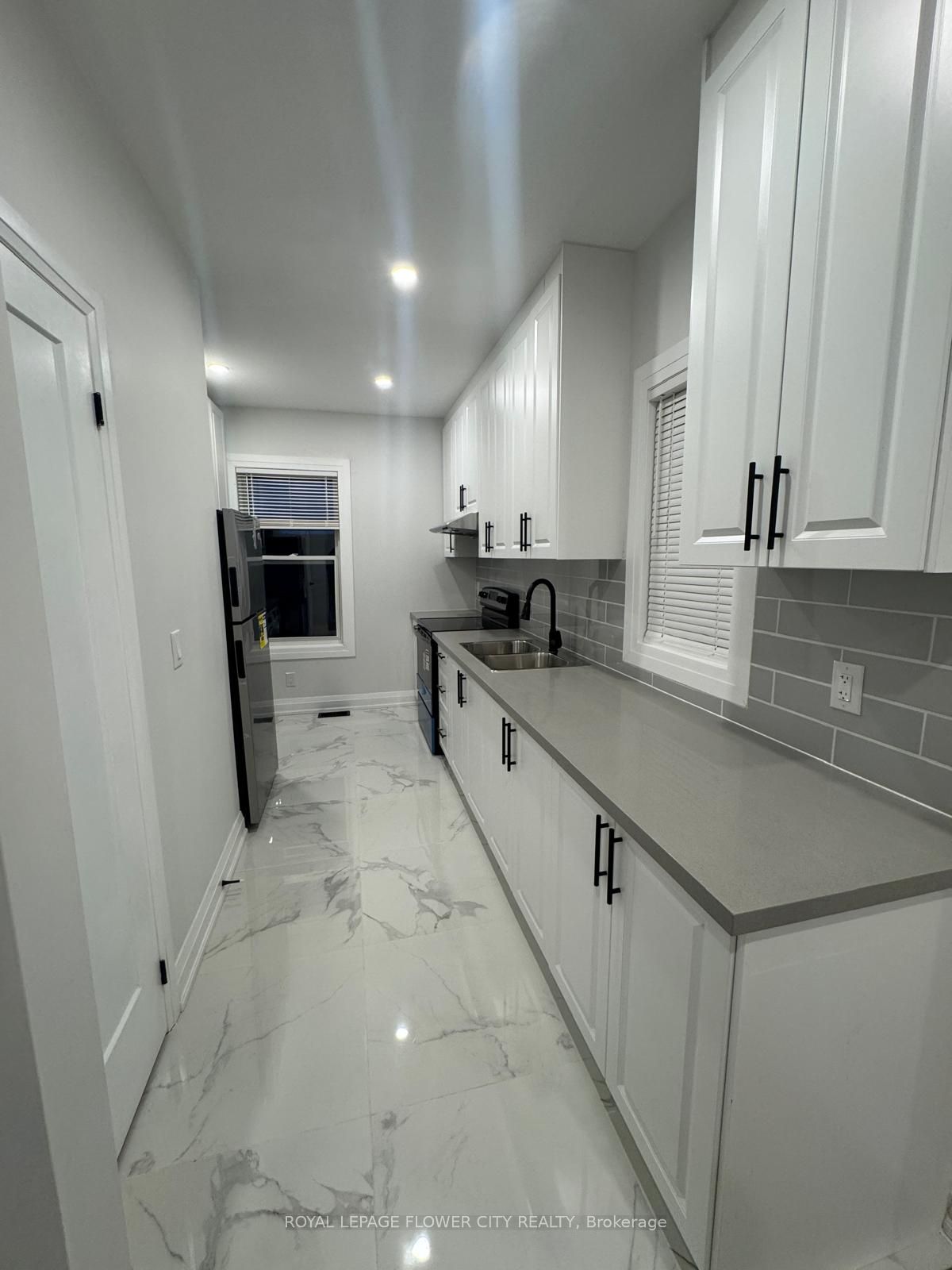 414 Perth Avenue #Upper