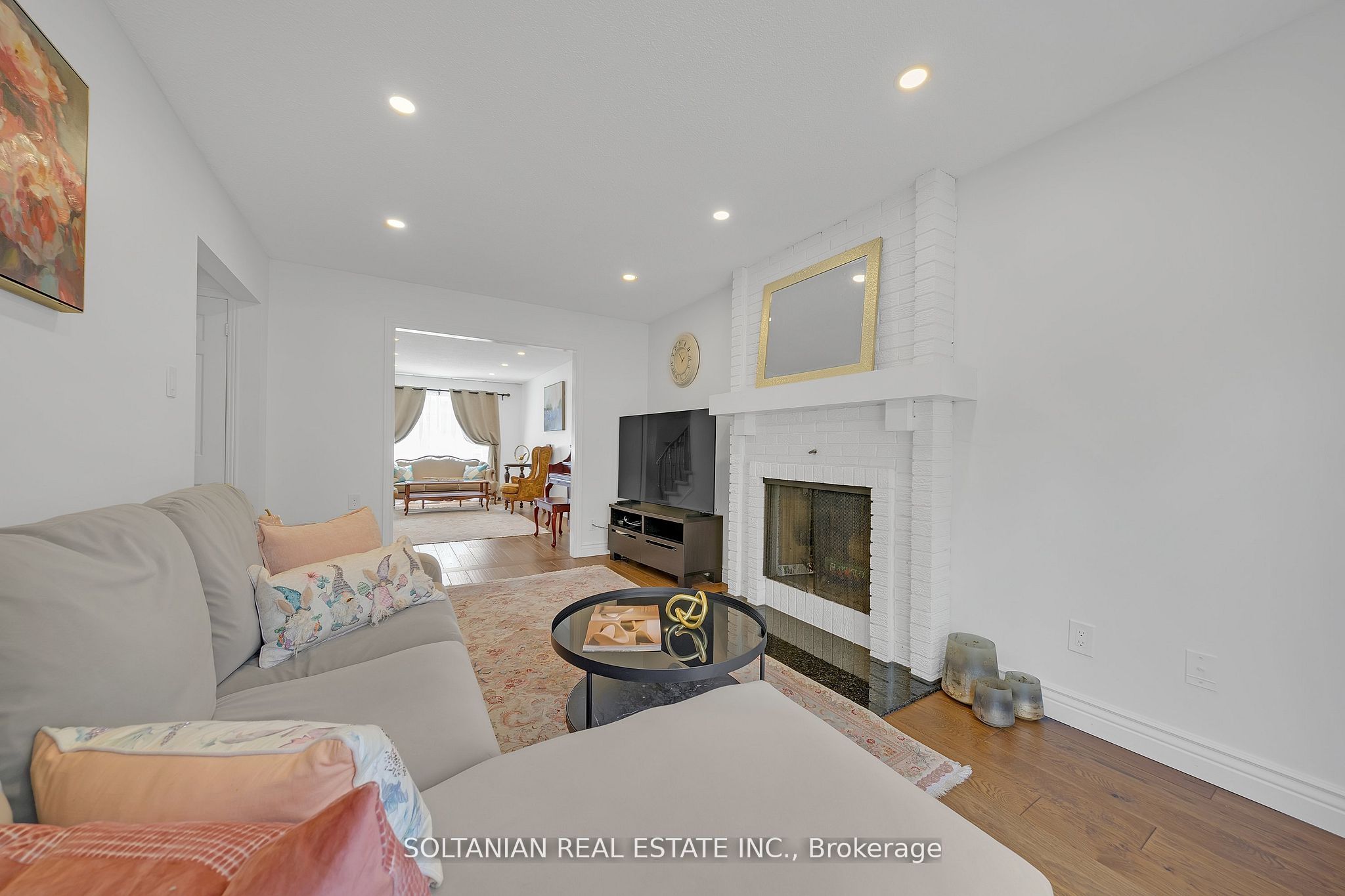 54 Braeburn Drive