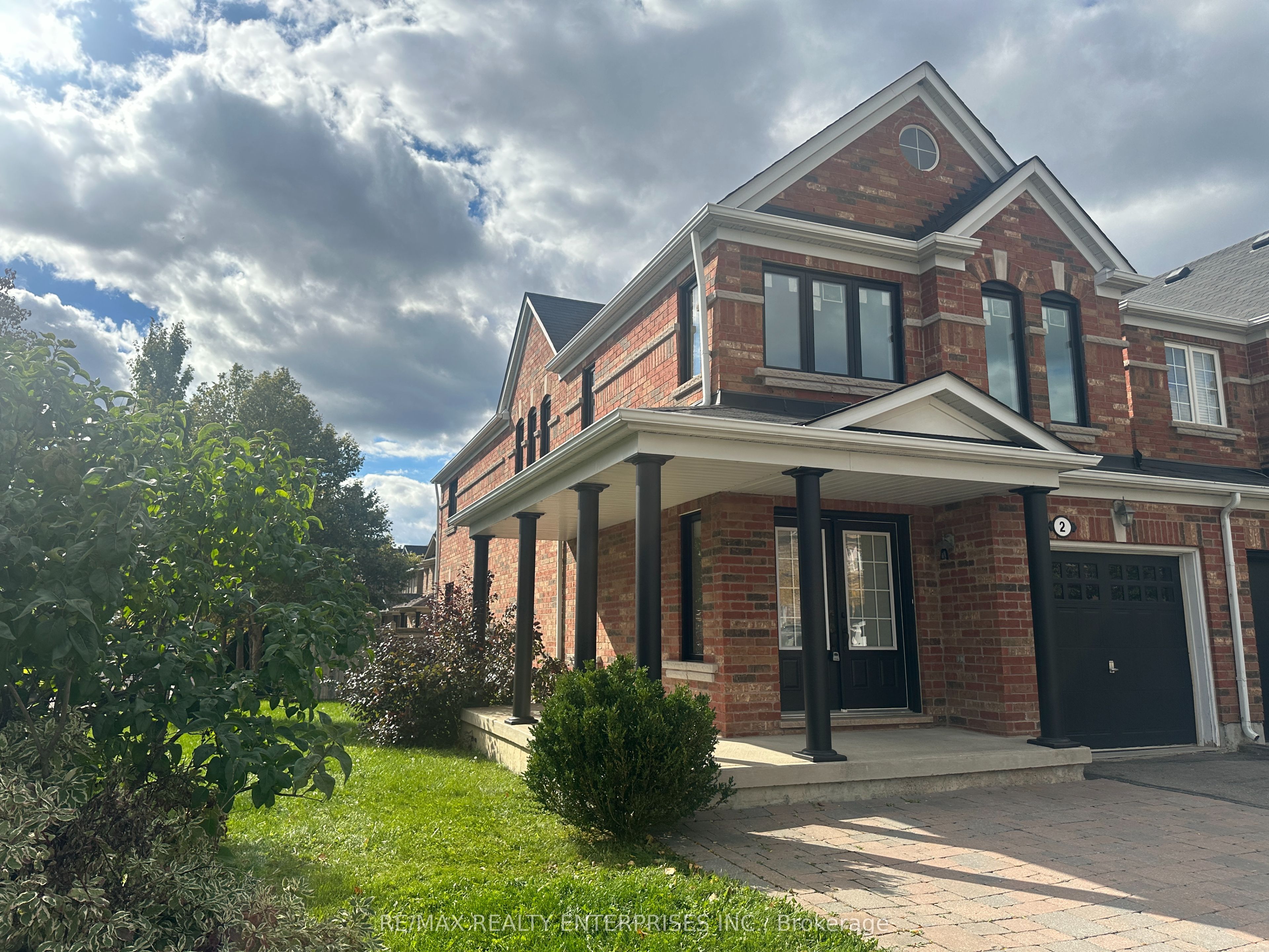 2 Summit Drive