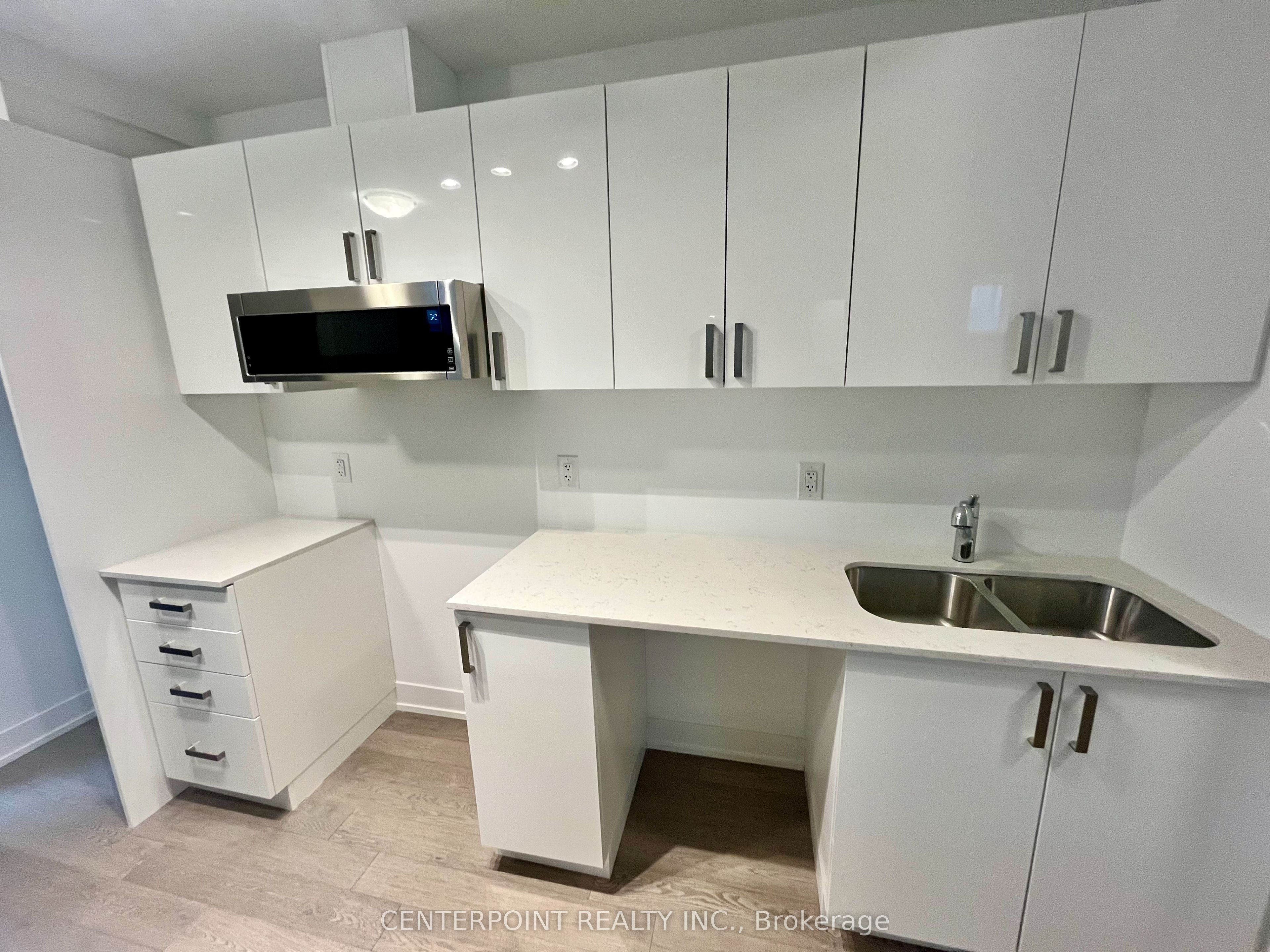 1115 Douglas Mccurdy Common 101