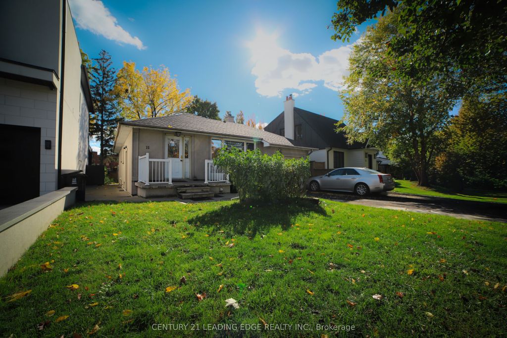 Photo of 11 Chestnut Hills Crescent, Toronto, ON M9A 2W3 (MLS # W12476337)